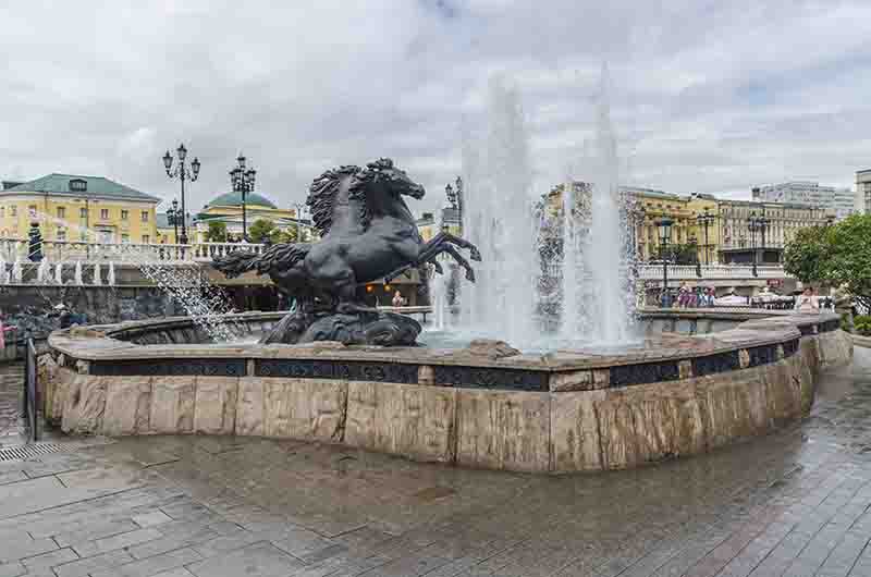 153 - Rusia - Moscu - fuente Four Seasons